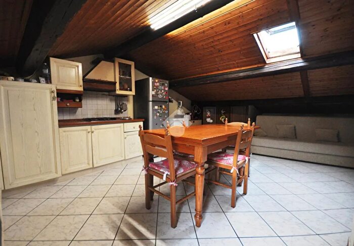 Appartamento trilocale in vendita in Via Arcangeli, Prato