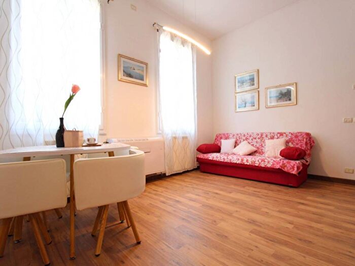 Appartamento bilocale in affitto in Via del Campuccio, San Frediano, Firenze