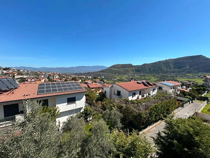 Casa con 5 locali in vendita in Via Colle degli Ulivi, Mendicino
