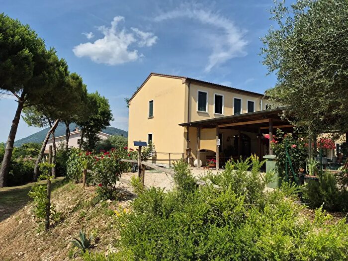 Casa quadrilocale in vendita in Via Capitelli, Vo'