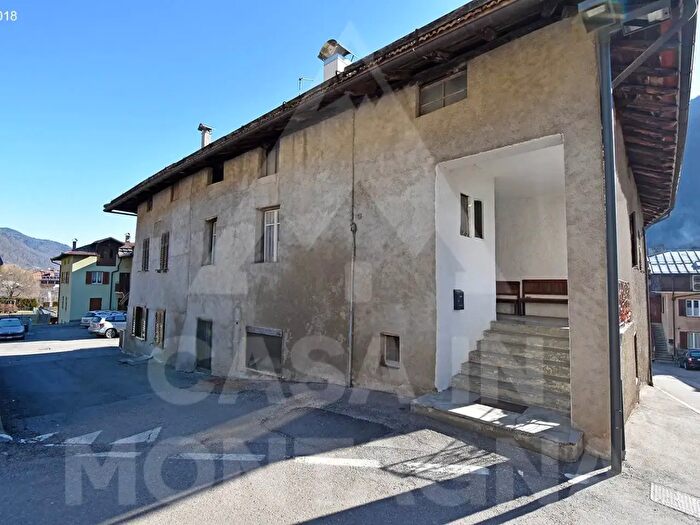 Case in Vendita e in Affitto - 2