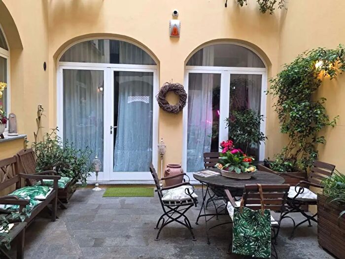 Appartamento con 5 locali in vendita in Via Guidelli, Reggio Emilia