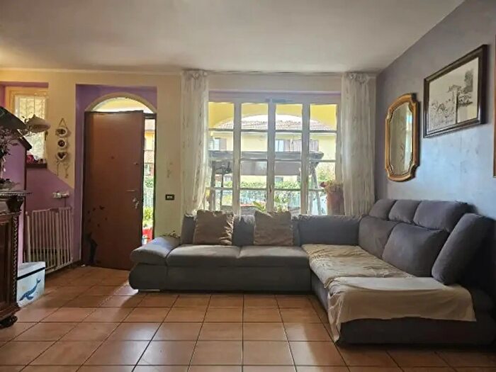 Casa quadrilocale in vendita in Via Settembr, Sotto Il Monte Giovanni Xxiii