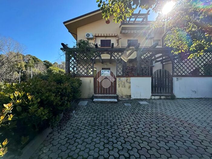 Appartamento trilocale in vendita in Via Nazional, Villapiana