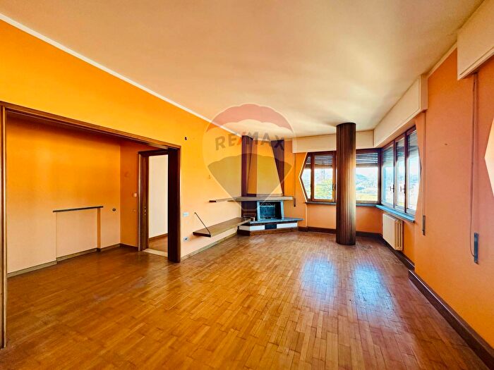 Appartamento quadrilocale in vendita in Cairo Montenotte