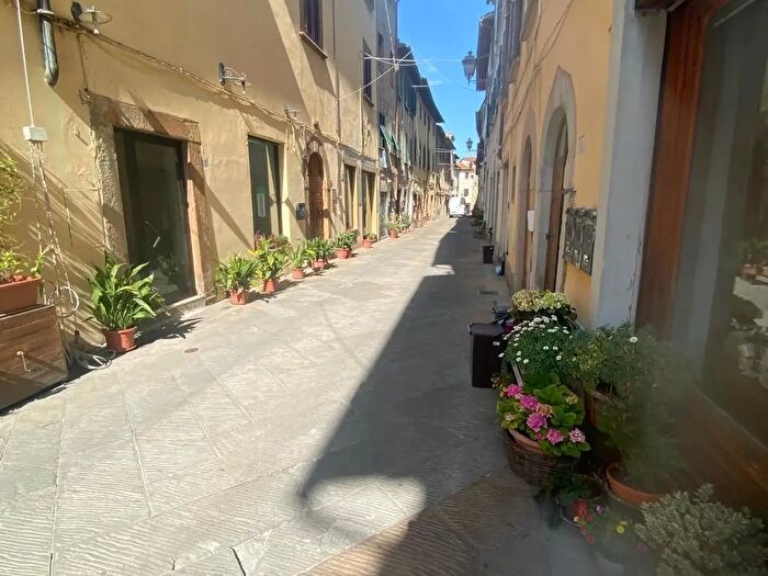 Appartamento quadrilocale in vendita in Montaione