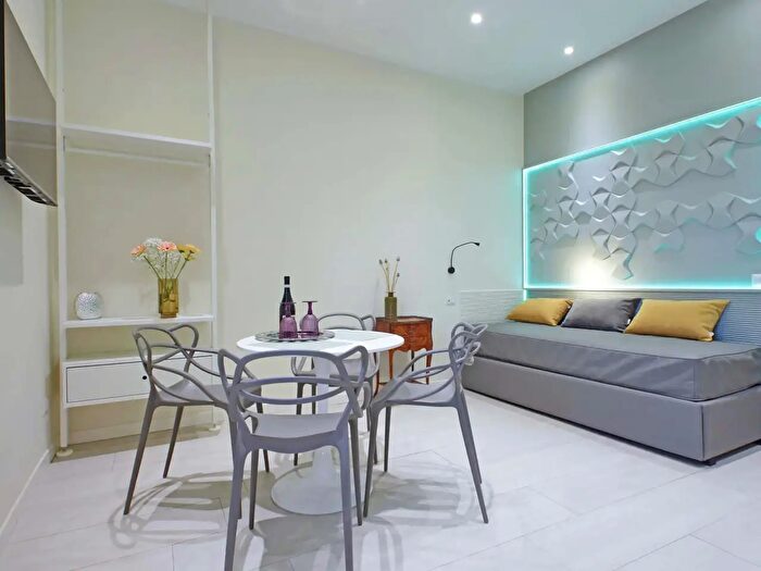 Appartamento monolocale in affitto in Via Taranto, Roma