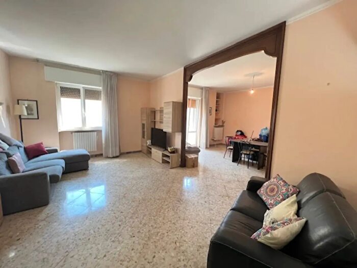 Appartamento quadrilocale in vendita in Viale Aldo Moro, Brindisi