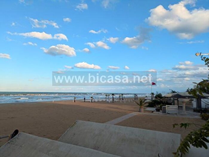 Appartamento bilocale in vendita in Via del Novecento, Pesaro