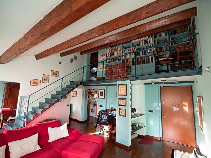 Appartamento con 5 locali in affitto in Sampierdarena, Genova