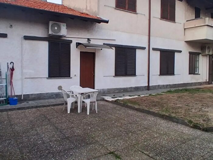 Appartamento trilocale in vendita in Via San Francesco, Seregno