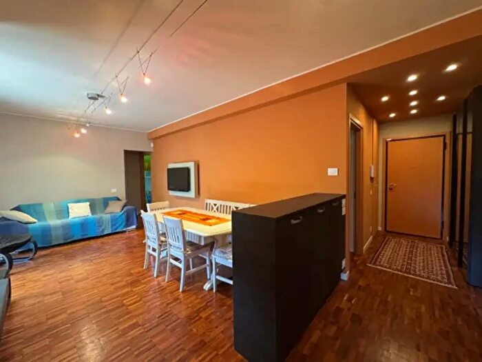 Appartamento trilocale in affitto in Via Papa Giovanni XXIII, Castione Della Presolana