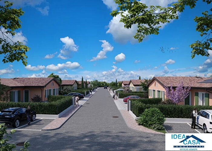 Casa in vendita in Piazza Giuseppe Mazzini Mirandola Unione Comuni Modenesi Area Nord Modena EmiliaRomagna Italia, Mirandola