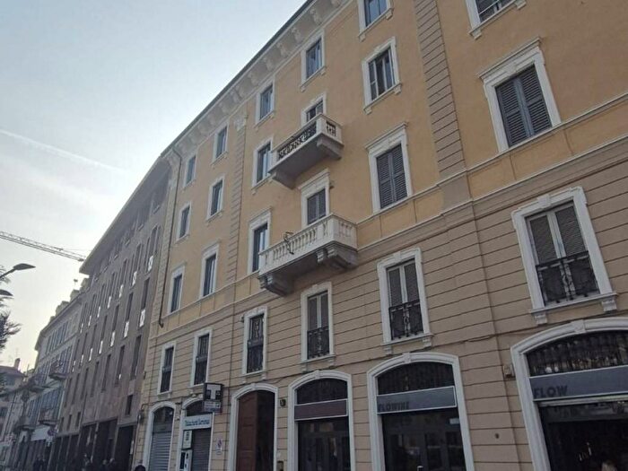 Appartamento bilocale in affitto in Piazza Borromeo, Carrobbio, Milano