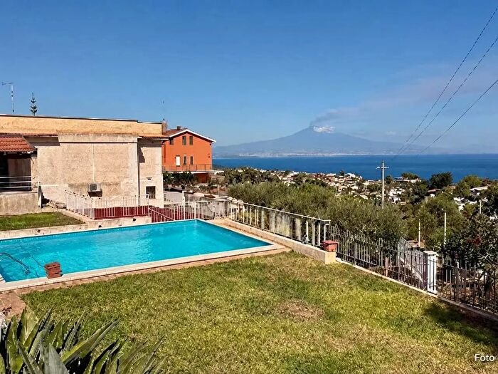 Casa quadrilocale in vendita in Via dei Ricci, Augusta