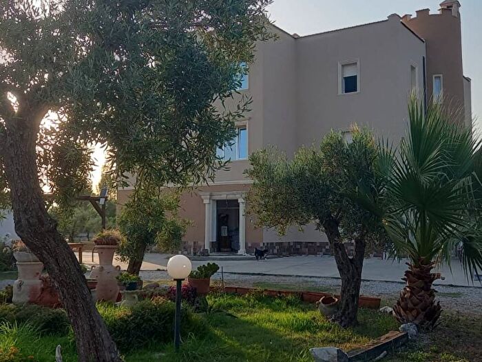 Casa quadrilocale in affitto in Via Procida, Sellia Marina