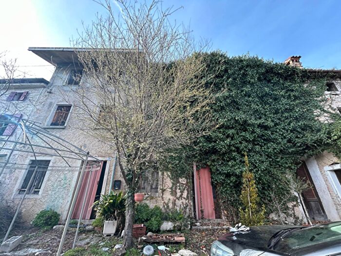 Casa con 5 locali in vendita in Via Carmine, Miane