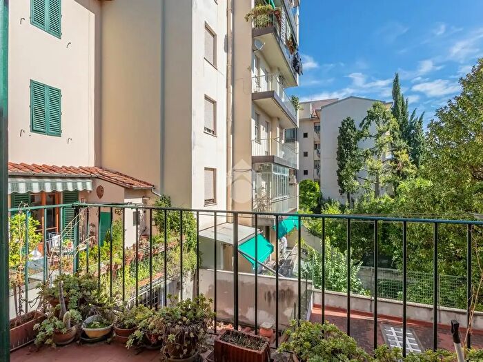Appartamento con 5 locali in vendita in Via Masaccio, Firenze