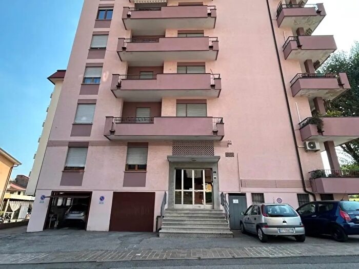 Appartamento con 7 locali in vendita in Arzignano