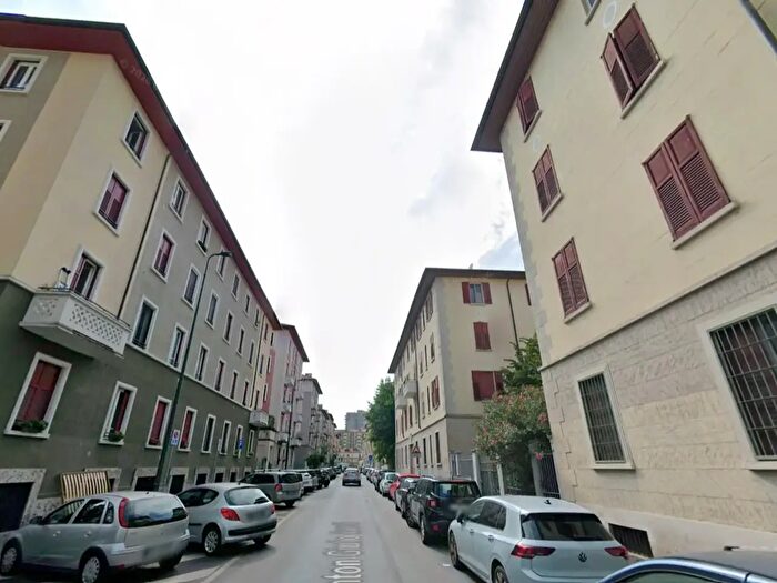 Appartamento bilocale in affitto in Via Anton Giulio Barrili, Milano
