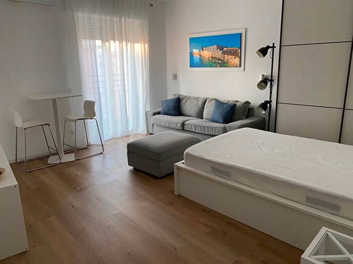 Appartamento bilocale in affitto in Viale Santa Panagia, Santa Panagia Teracati, Siracusa