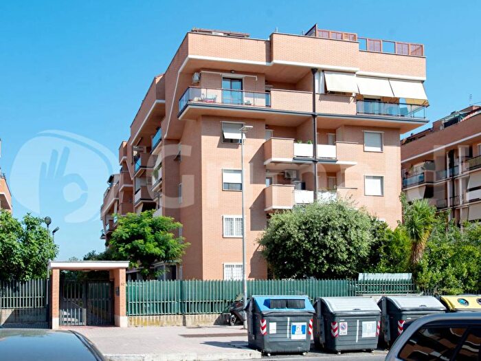 Appartamento quadrilocale in affitto in Via Paolo Rosi, Torresina, Roma