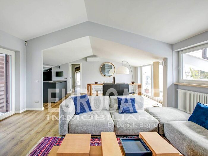 Casa bilocale in affitto in Via Achille Barilatti, Mostacciano, Roma