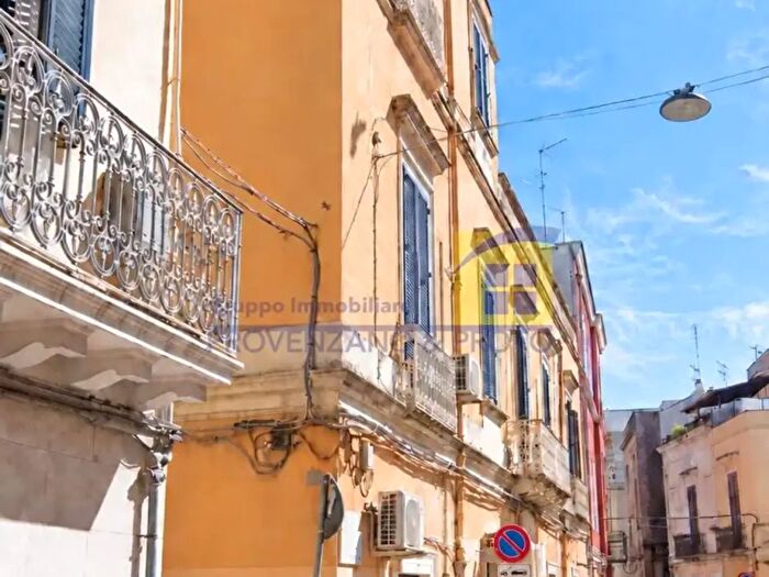 Appartamento trilocale in affitto in Via P Santabarbara, Brindisi