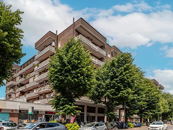 Appartamento trilocale in vendita in Via Duccio di Buoninsegna, Roma