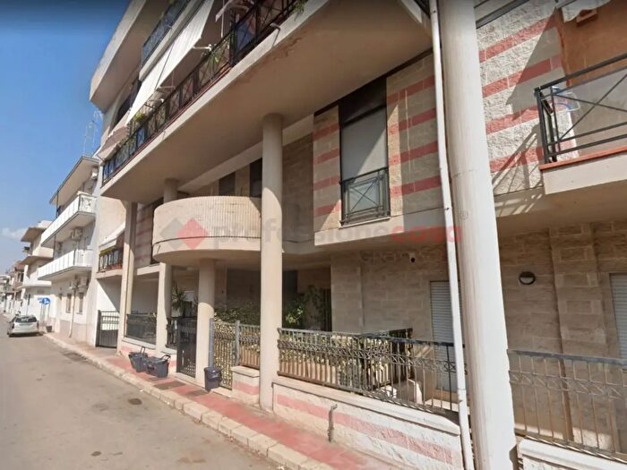 Appartamento quadrilocale in affitto in Via Sant'Agostino, Grottaglie
