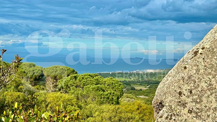 Casa con 15 locali in vendita in Cala Faa Monti Ruiu Snc, Aglientu