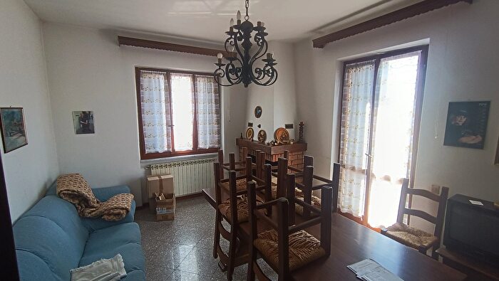 Appartamento con 5 locali in vendita in Castelnuovo Magra