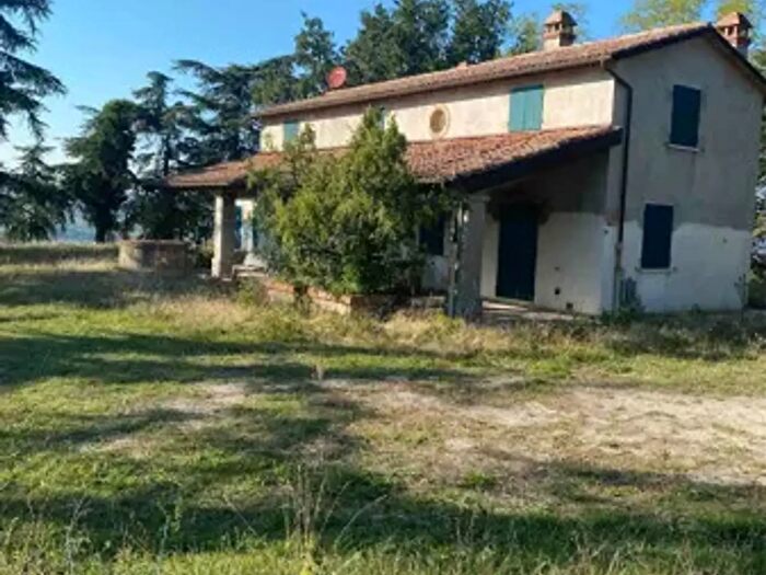 Casa con 5 locali in vendita in Cesena