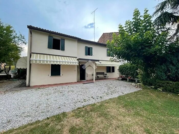 Casa quadrilocale in vendita in Via Cavalieri, San Fior