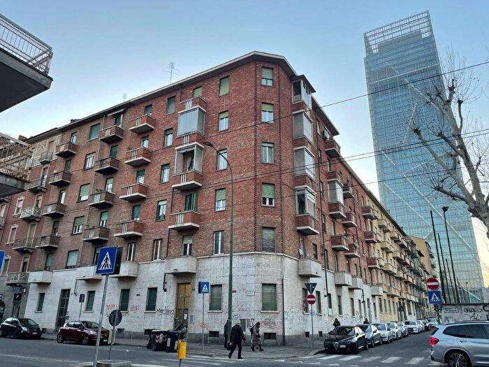 Appartamento bilocale in affitto in Via Genova, Nizza Millefonti, Torino