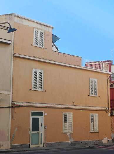 Casa con 5 locali in vendita in Avola, Avola