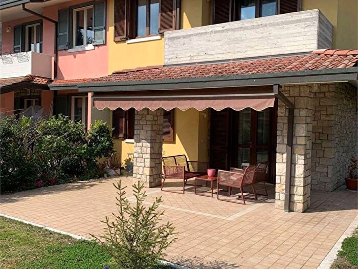 Casa quadrilocale in affitto in via cavour, Centro, Botticino