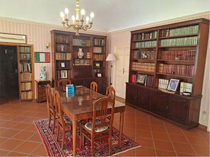 Appartamento con 6 locali in affitto in Ortigia, Siracusa