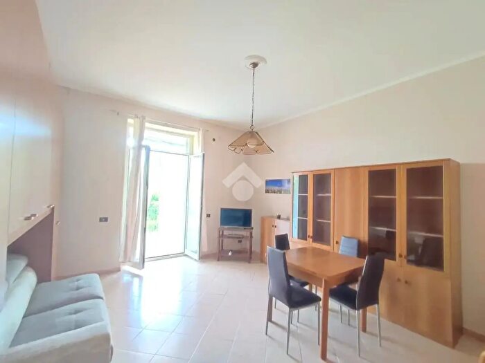 Appartamento bilocale in affitto in Via Vecchia San Rocco, Napoli