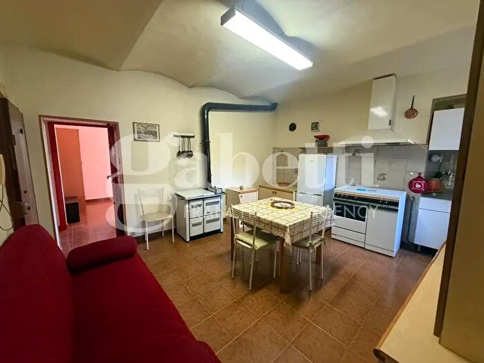 Appartamento trilocale in vendita in Gavorrano