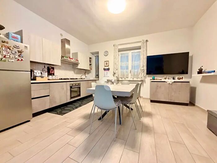 Casa quadrilocale in vendita in Corso Caudino, Cervinara