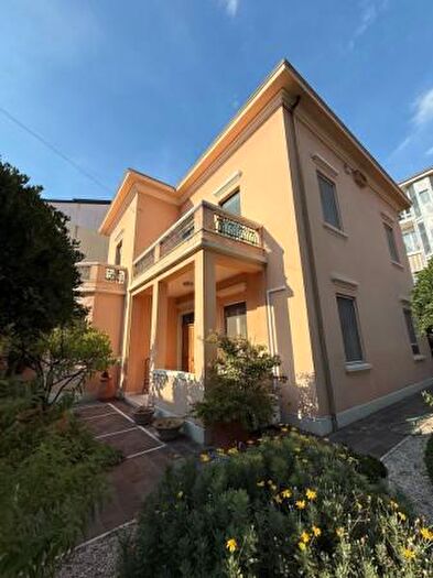 Casa con 6 locali in vendita in Via della Vela, Civitanova Marche