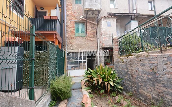 Appartamento quadrilocale in vendita in Via Angelo Giunta, Recanati