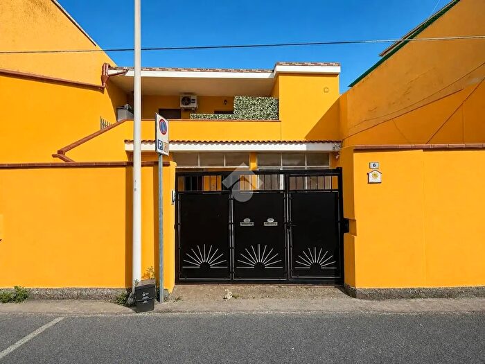 Appartamento quadrilocale in vendita in Appartamento Seminidipendente Via Catania, Assemini
