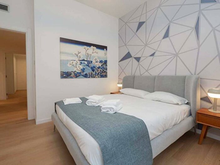 Appartamento trilocale in affitto in Via Errico Petrella, Buenos Aires, Milano