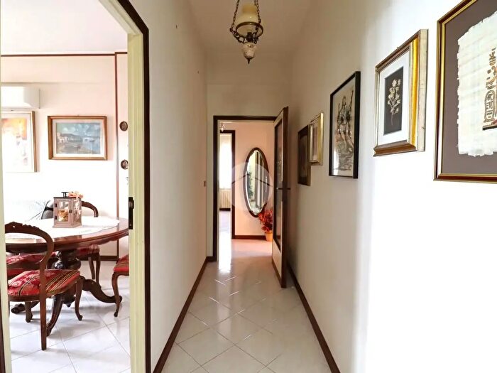 Appartamento trilocale in vendita in Via Gioacchino Rossini, Terni
