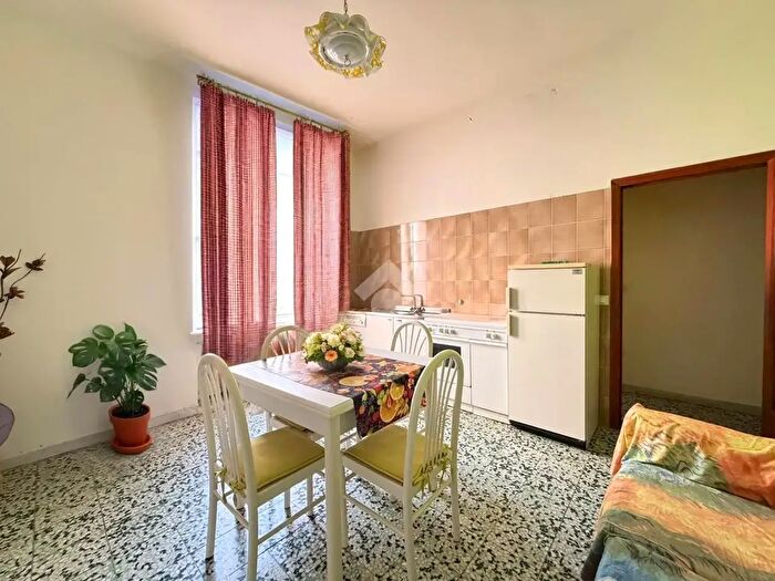 Appartamento trilocale in vendita in Via Paolo Colasanto, Lucera