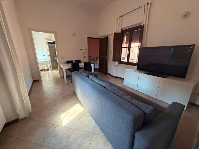 Appartamento trilocale in affitto in Via Nazario Sauro, Centro Storico, Bologna