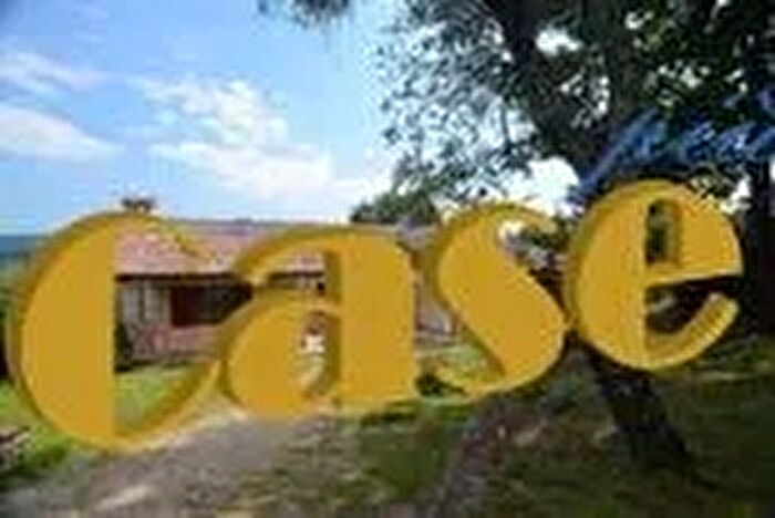 Casa con 10 locali in vendita in Camaiore