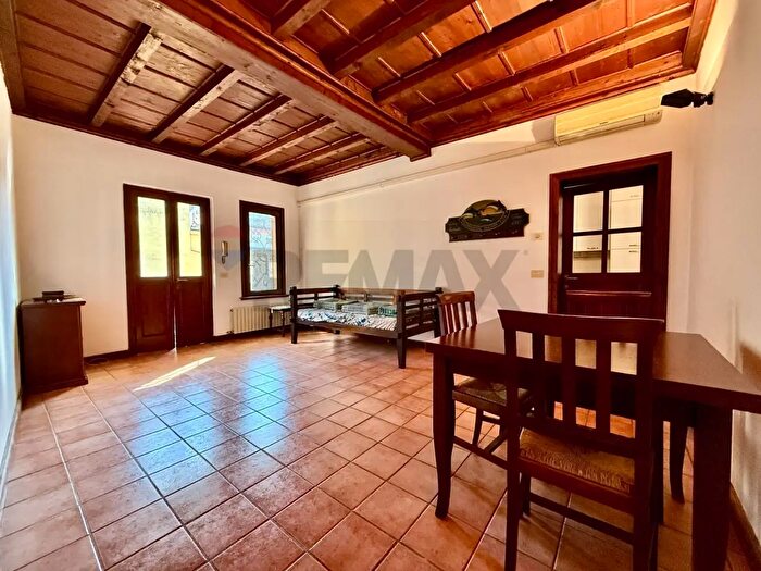 Appartamento bilocale in vendita in Via Manzoni, Cremona